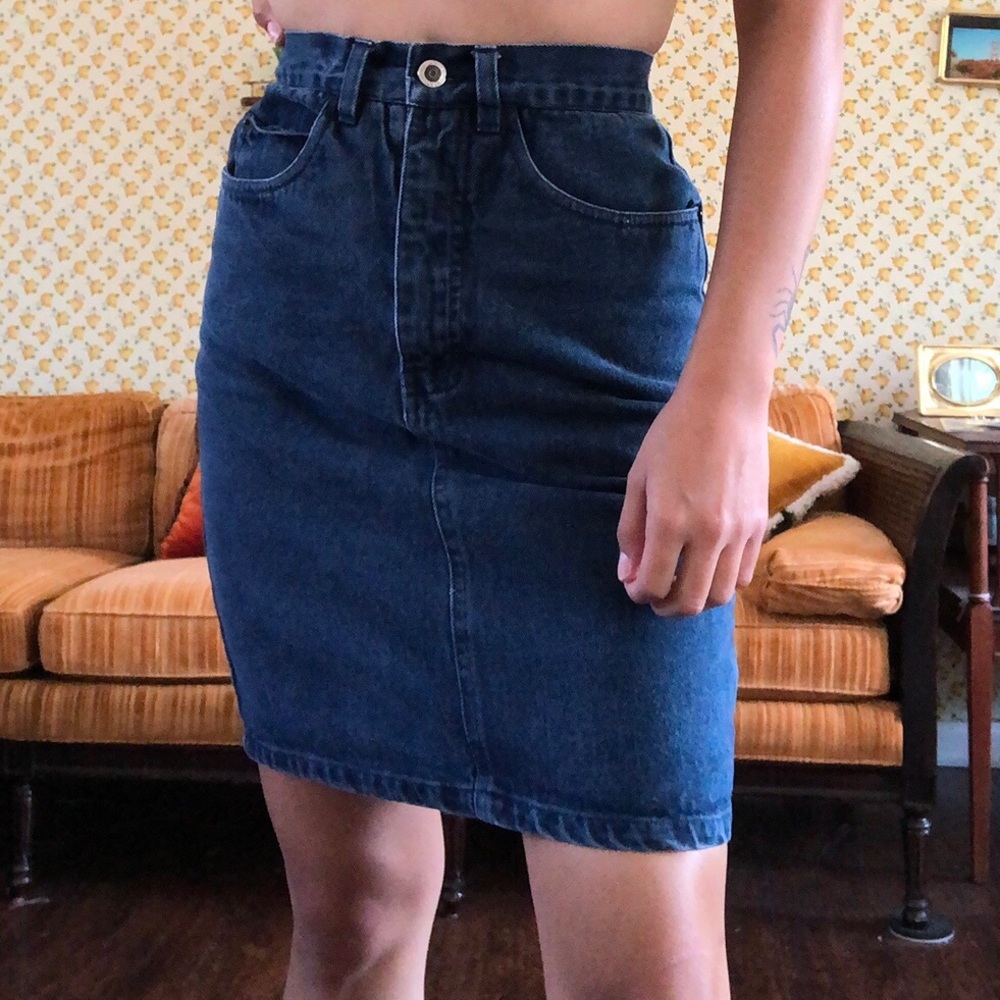 Vintage 80s fitted jean skirt